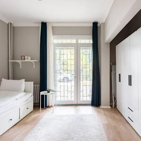 Апартаменты Outstanding Flat With Stylish Interior And Excellent Location Close To Shopping Malls In Sisli Стамбул